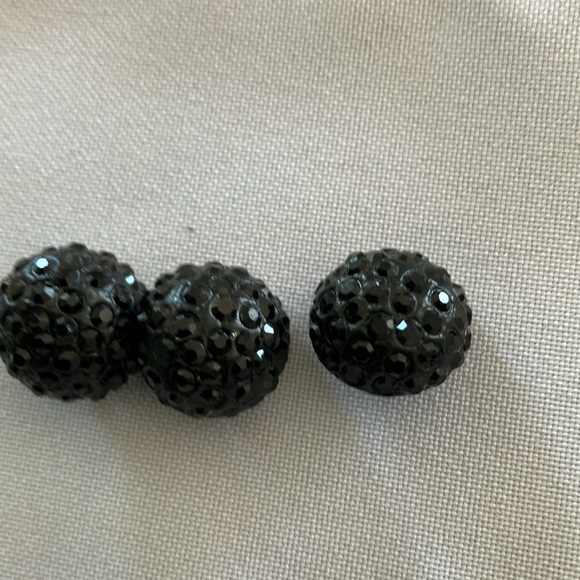 Burberry Black Buttons , St.John and Margret O’Leary with assorted buttons. - Picture 6 of 16